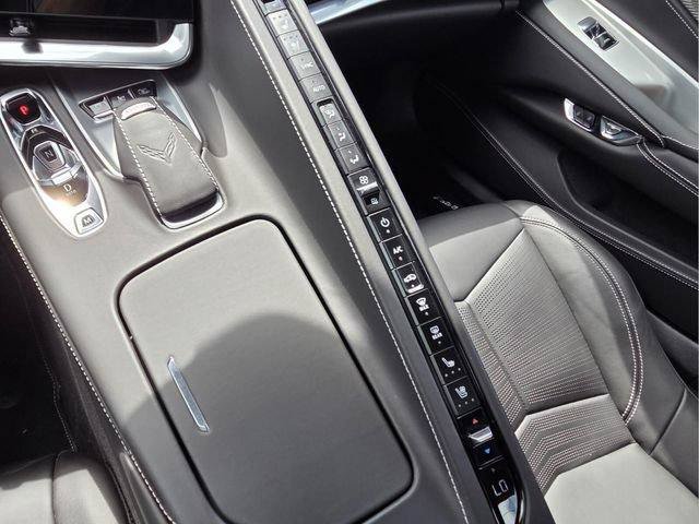 Certified 2022 Chevrolet Corvette Stingray Premium Conv w/ Z51 Performance Package RWD image 21