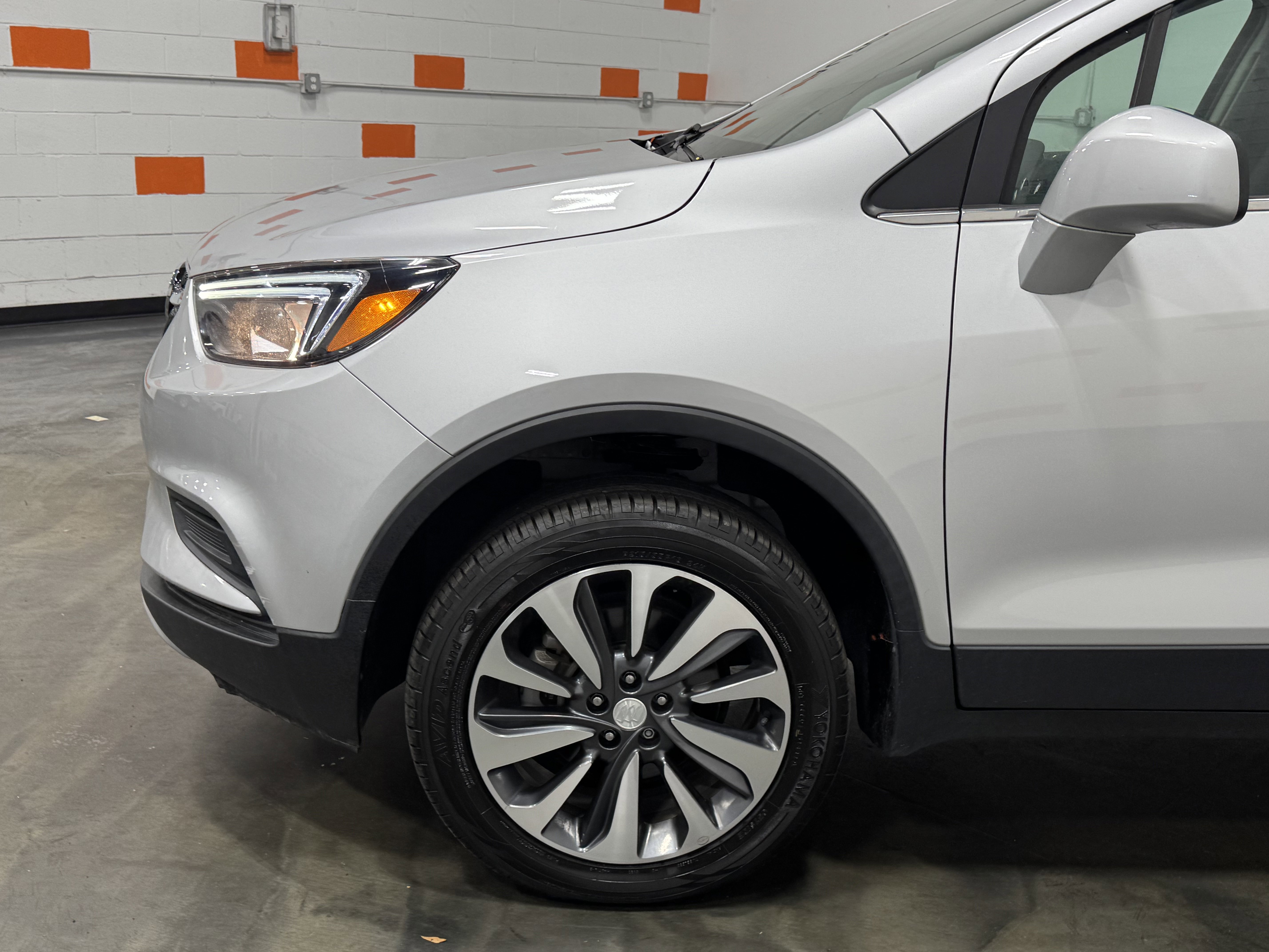 Used 2021 Buick Encore Preferred w/ Safety Package image 29