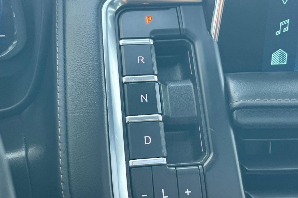 Used 2023 Chevrolet Tahoe High Country w/ Premium Package 2 image 19