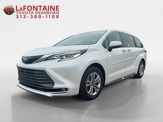 Certified 2023 Toyota Sienna Platinum AWD/4WD image 1