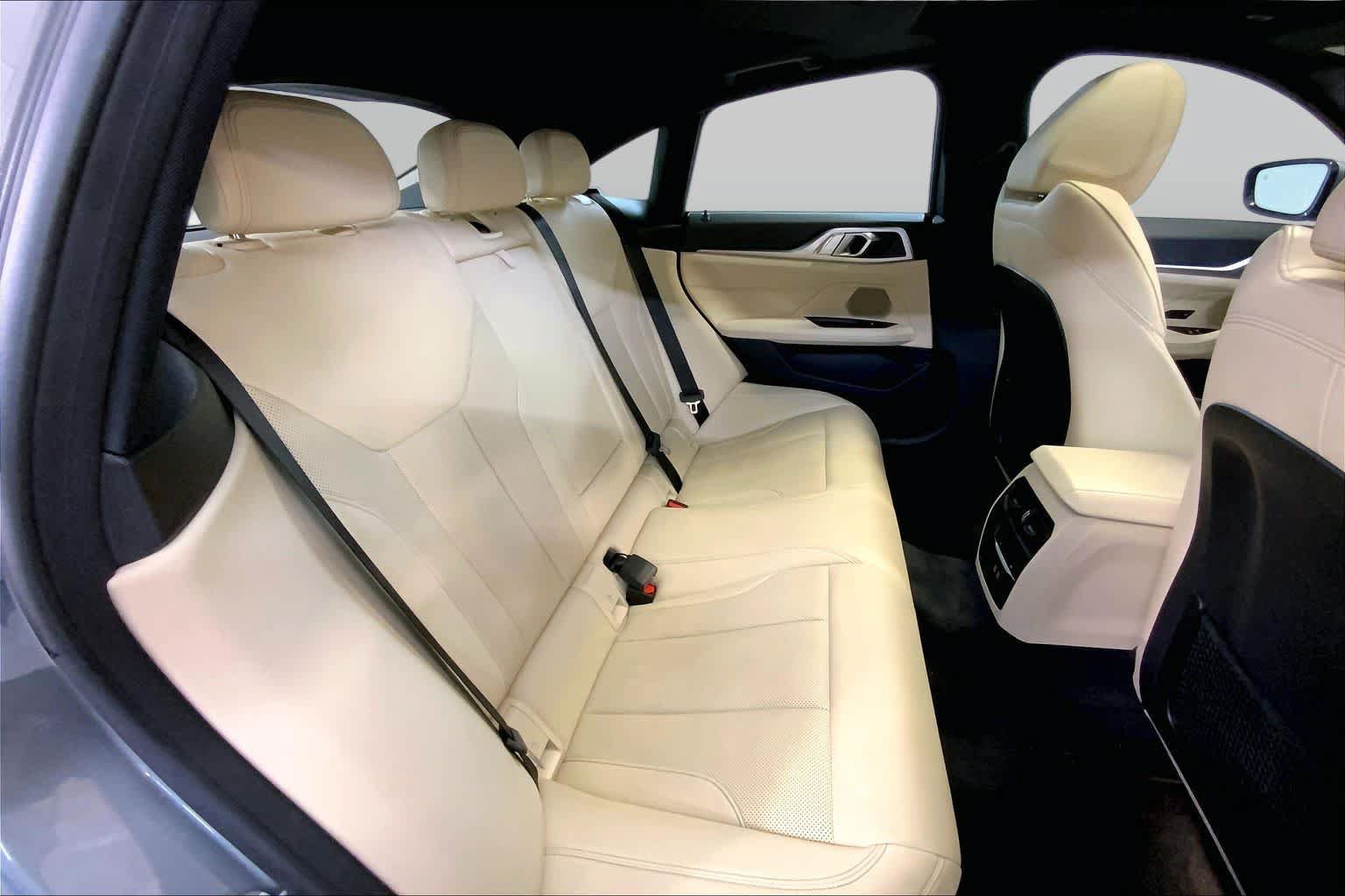 Used 2023 BMW i4 eDrive40 w/ Premium Package RWD image 19