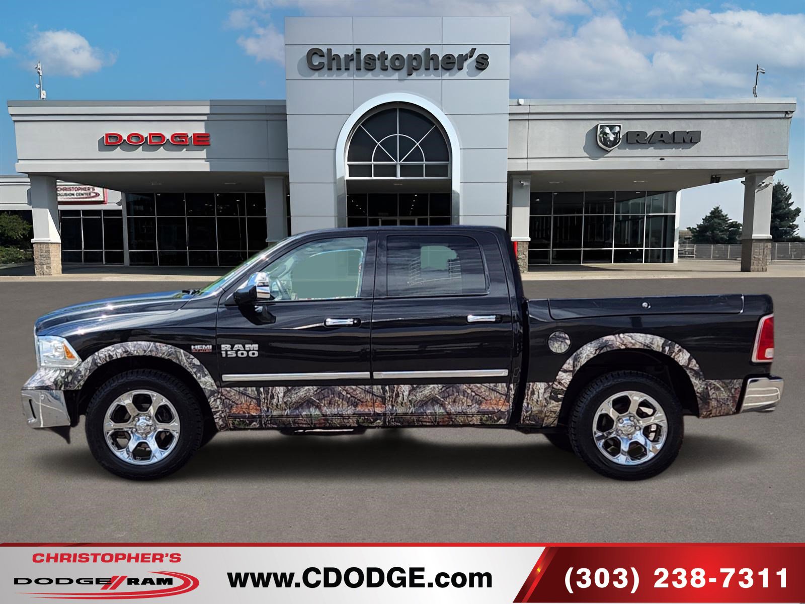 Used 2017 RAM 1500 Laramie w/ Convenience Group AWD/4WD image 6