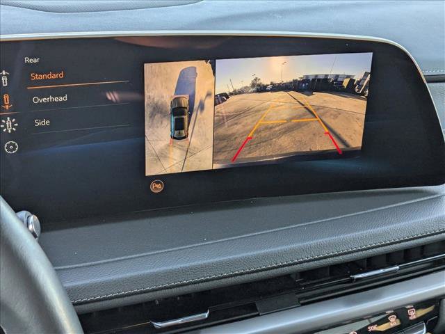 Used 2025 Cadillac XT4 Premium Luxury image 11