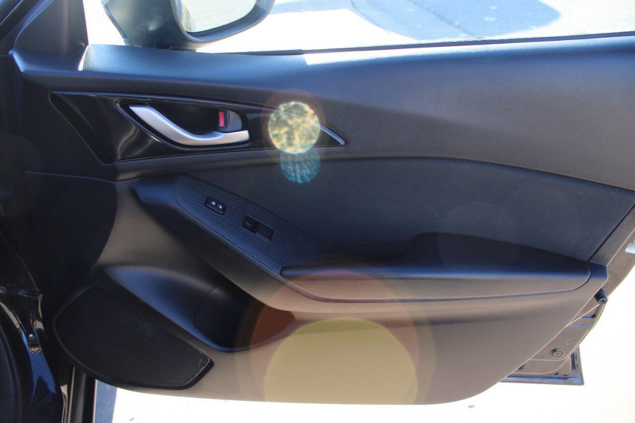 Used 2014 MAZDA MAZDA3 i Sport image 6