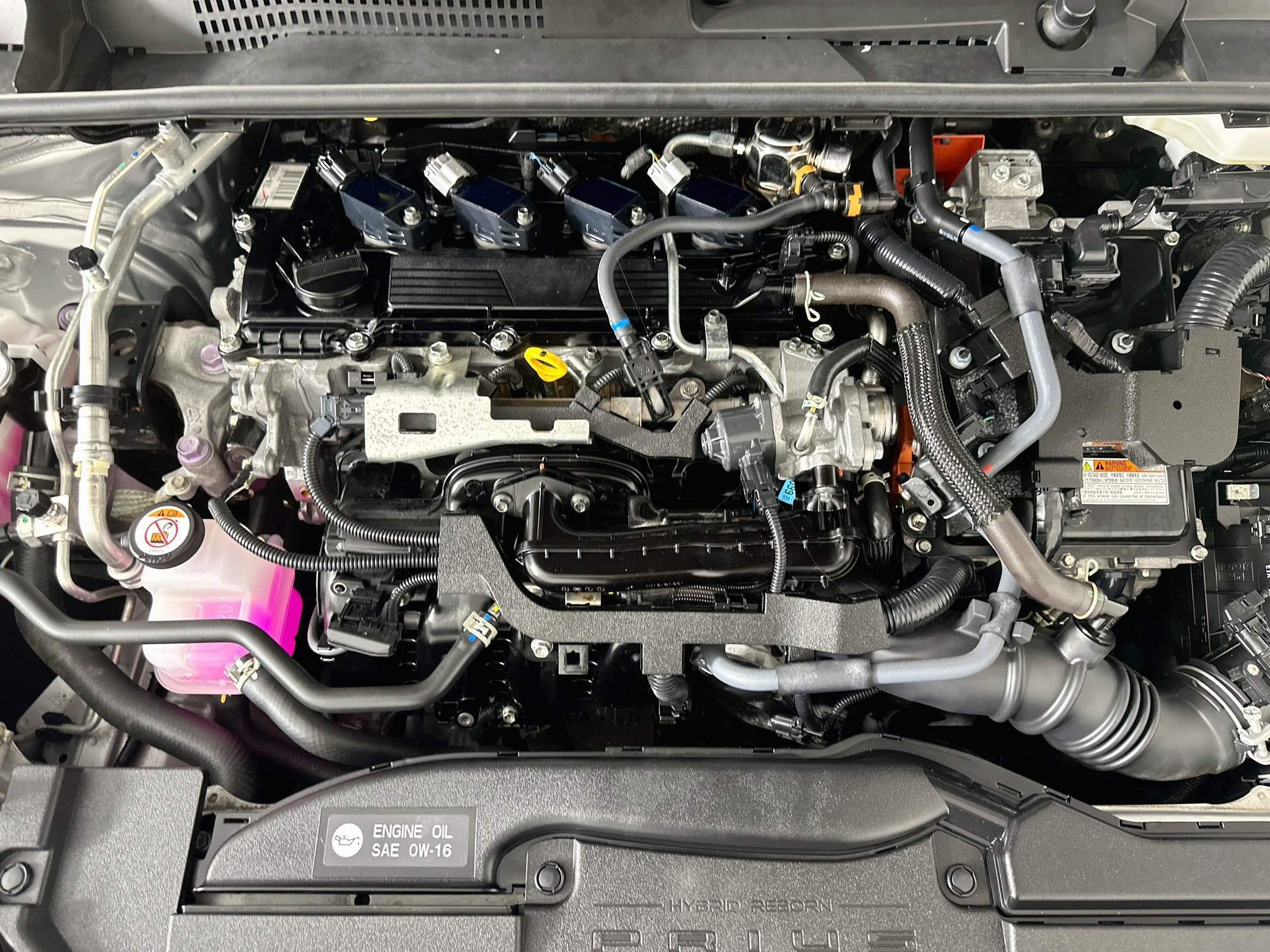 Used 2025 Toyota Prius LE FWD image 31