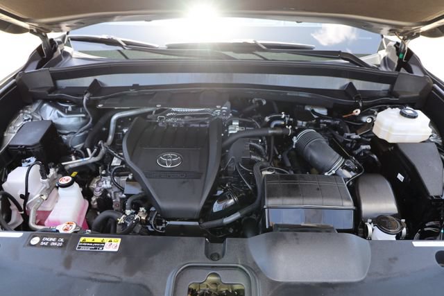 Certified 2025 Toyota Grand Highlander AWD Hybrid image 31