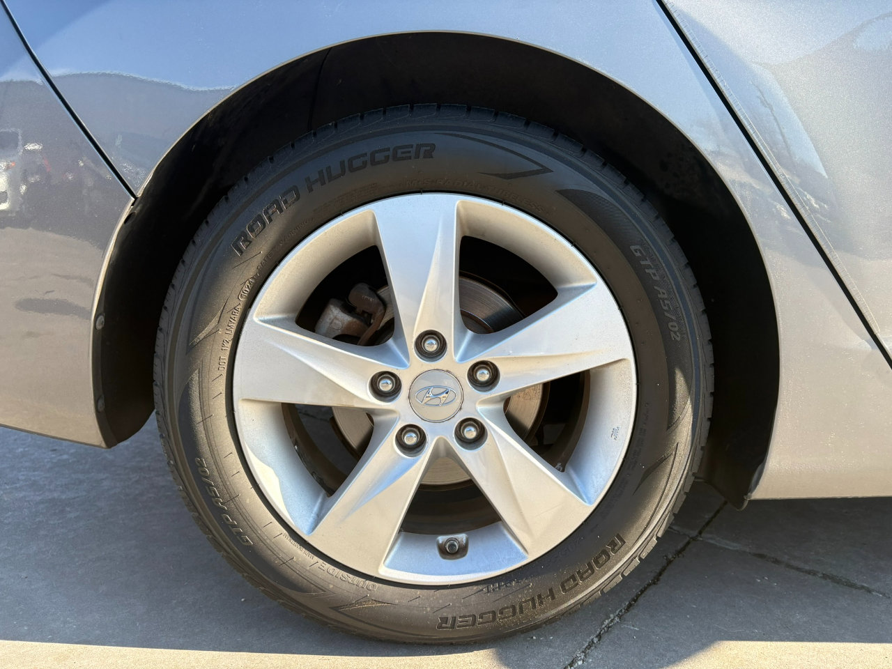 Used 2013 Hyundai Elantra GLS w/ Preferred Pkg image 38