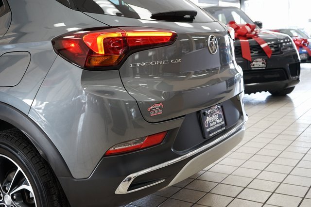 Used 2022 Buick Encore GX Essence image 13