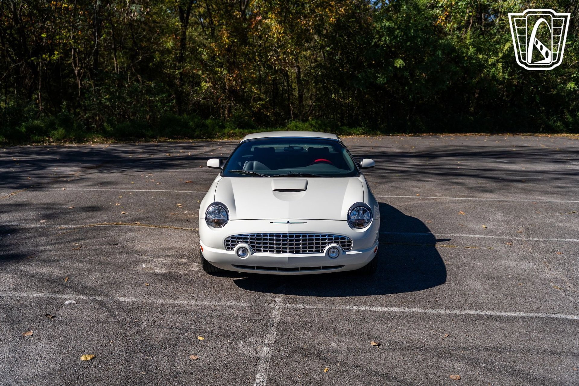 Used 2002 Ford Thunderbird image 2