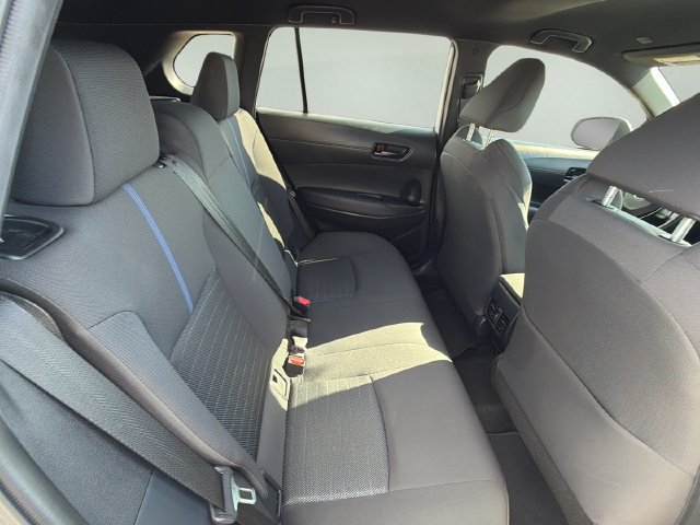 Used 2023 Toyota Corolla Cross AWD Hybrid image 15