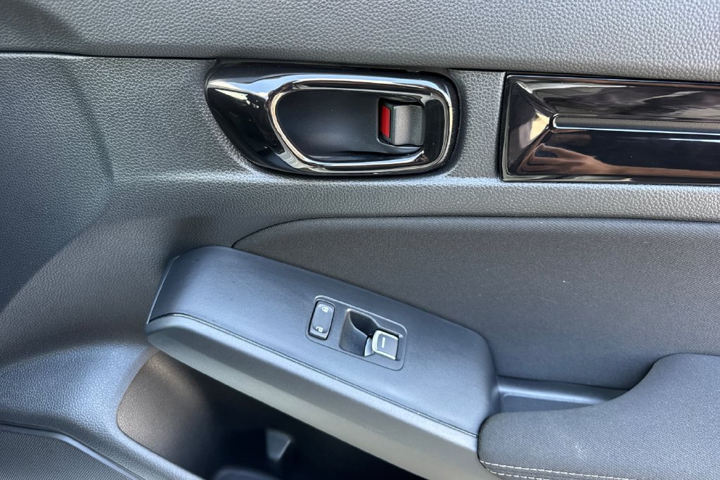 Certified 2025 Honda Civic Sport image 20