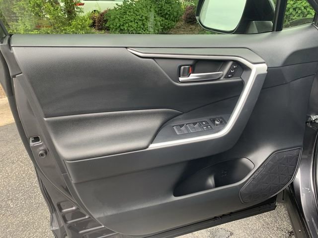 Used 2025 Toyota RAV4 XLE Premium w/ Weather Package FWD image 17