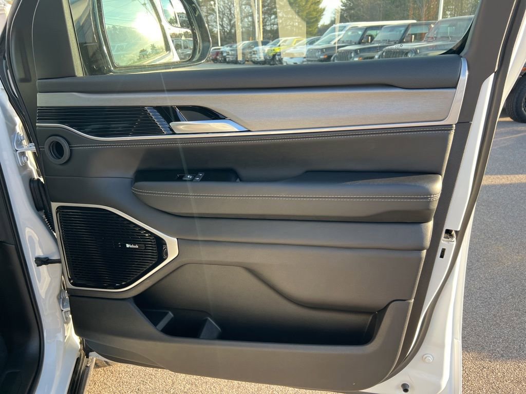 New 2026 Jeep Grand Wagoneer Limited w/ Premium Group II image 10