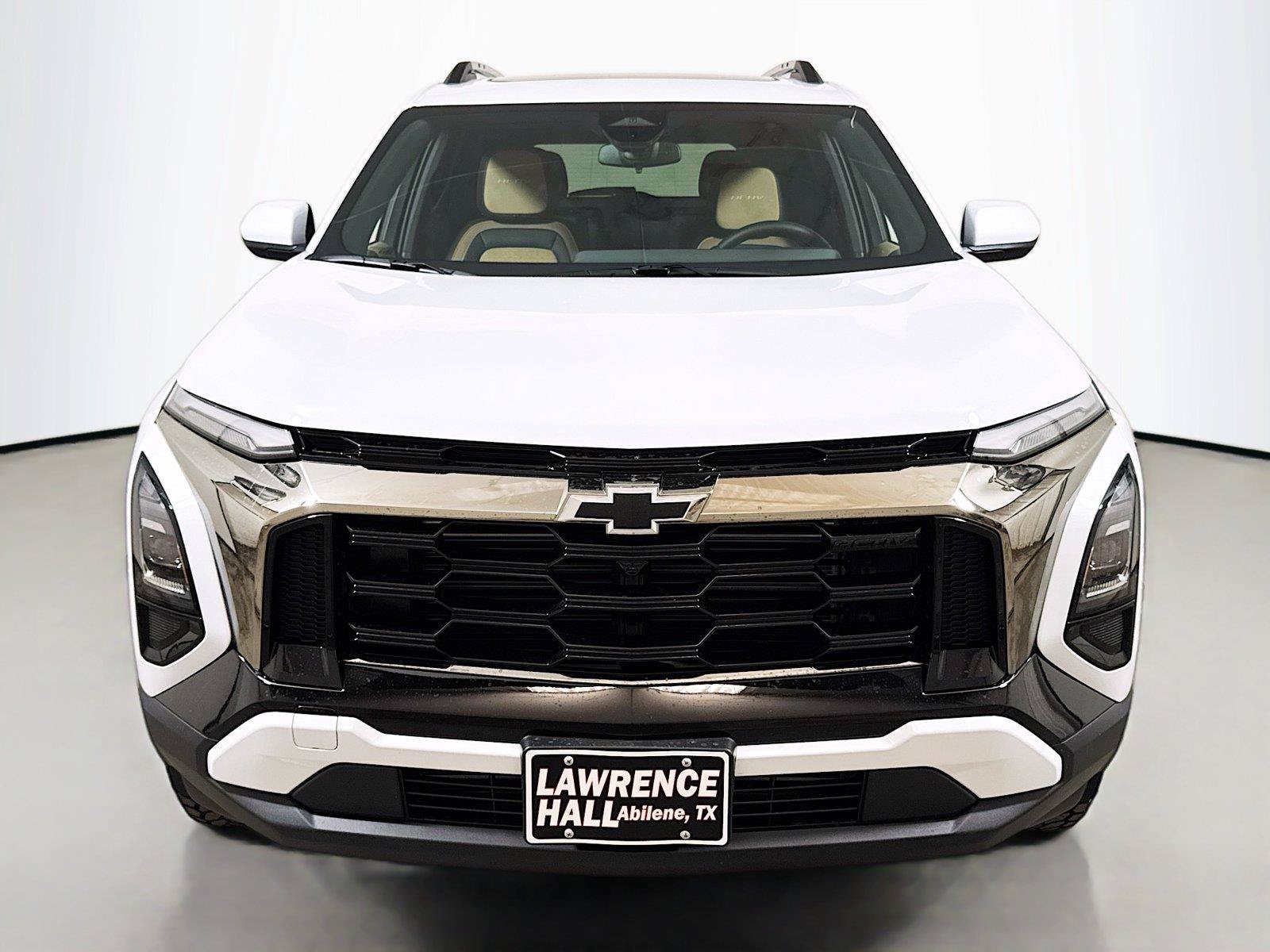 New 2026 Chevrolet Equinox ACTIV w/ Convenience Package III AWD/4WD image 2
