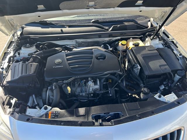 Used 2013 Buick Regal Premium FWD image 27