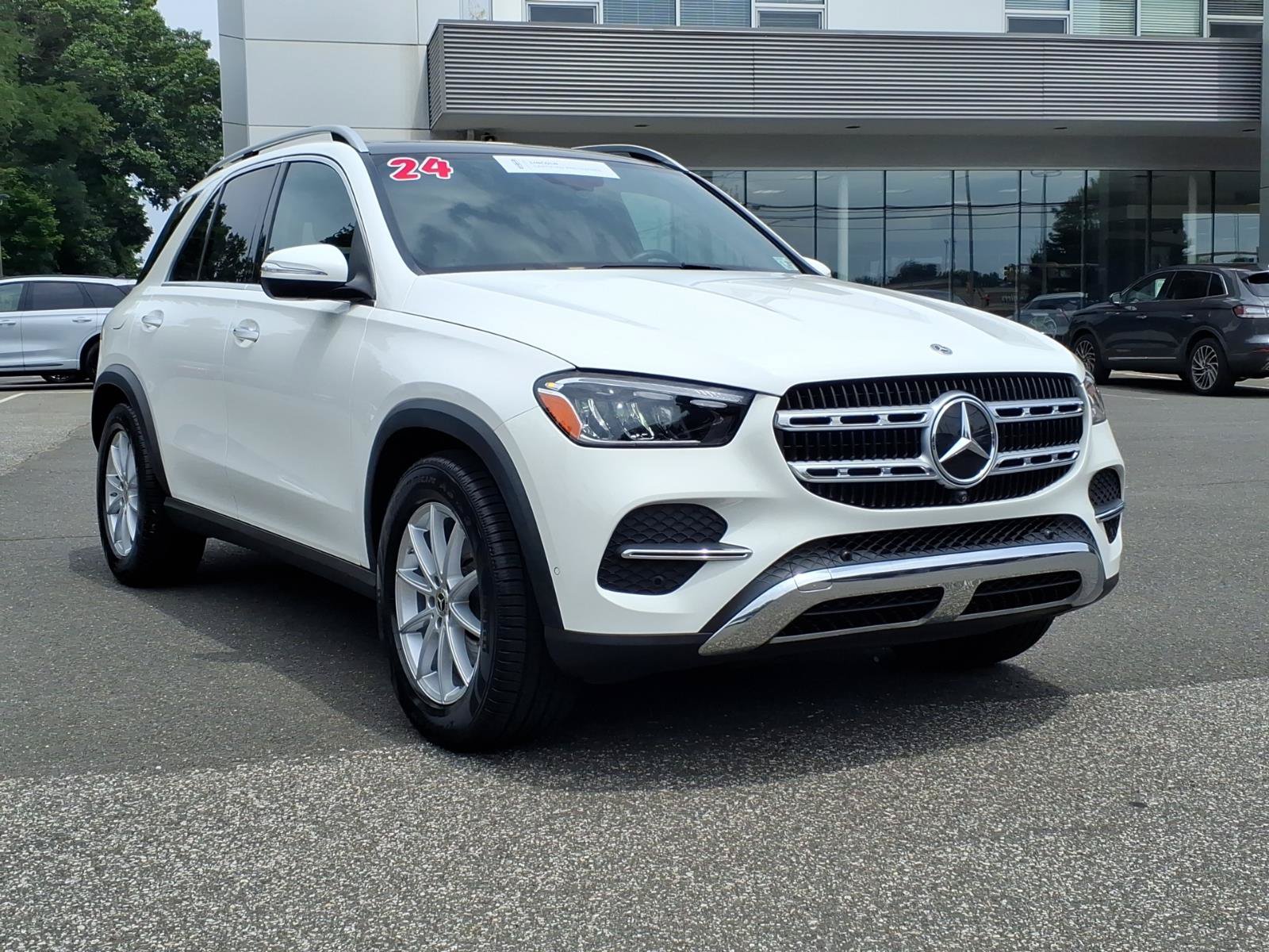 Used 2024 Mercedes-Benz GLE 350 4MATIC image 2