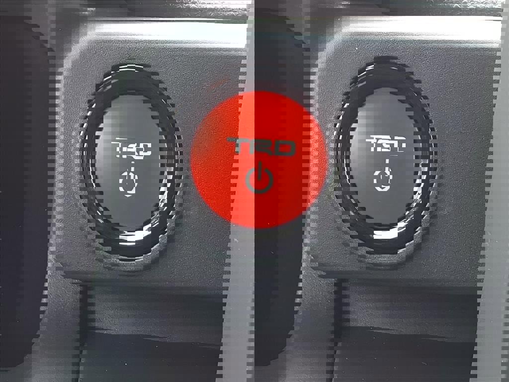 New 2025 Toyota Tacoma TRD Off-Road image 25