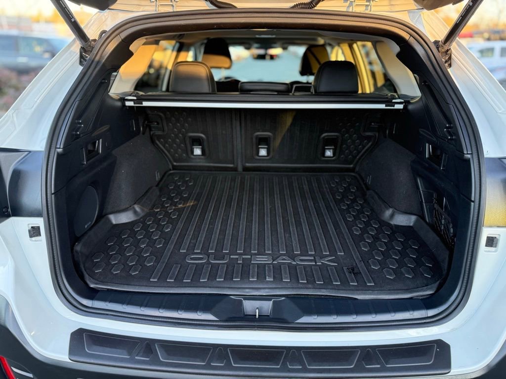 Used 2022 Subaru Outback Limited XT w/ Popular Package #2 image 11