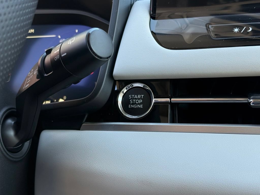 New 2026 Mitsubishi Outlander SEL FWD image 30