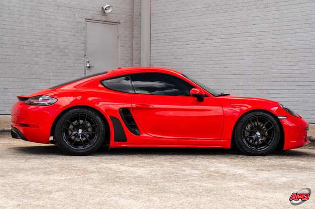 Used 2018 Porsche 718 Cayman RWD image 11