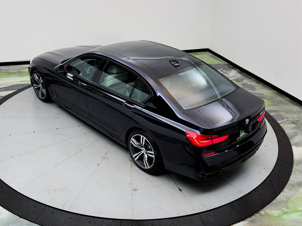 Used 2019 BMW 740i w/ M Sport Package RWD image 36
