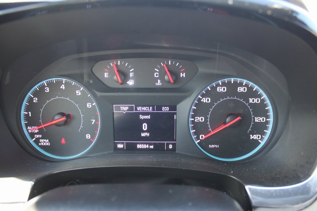 Used 2023 Chevrolet Traverse LS image 15