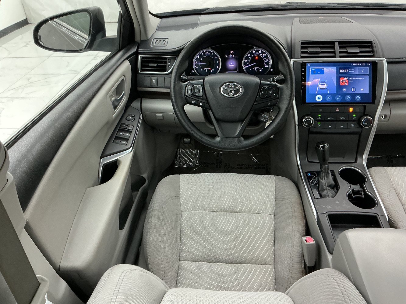 Used 2016 Toyota Camry LE FWD image 31
