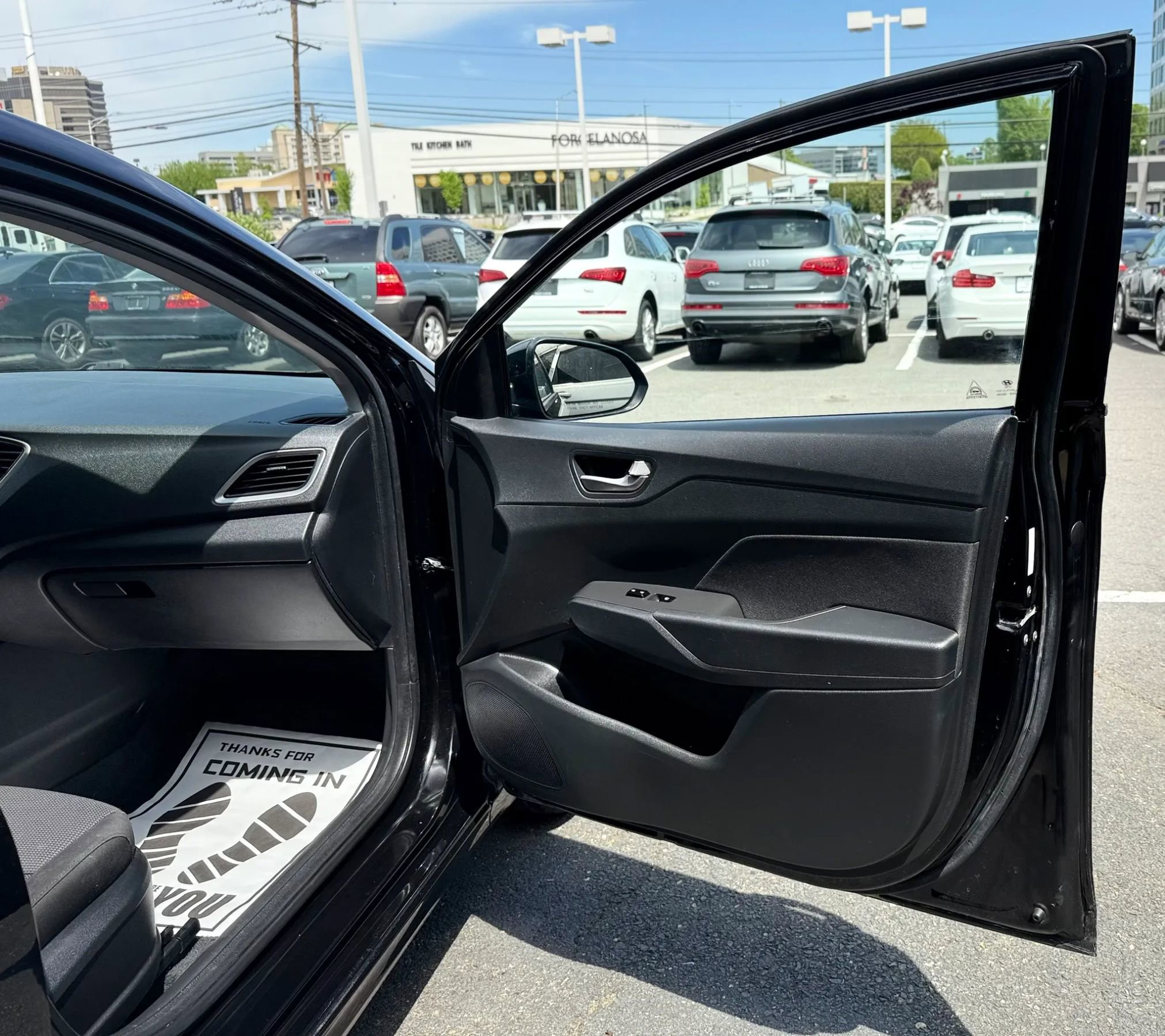 Used 2019 Hyundai Accent SE FWD image 30
