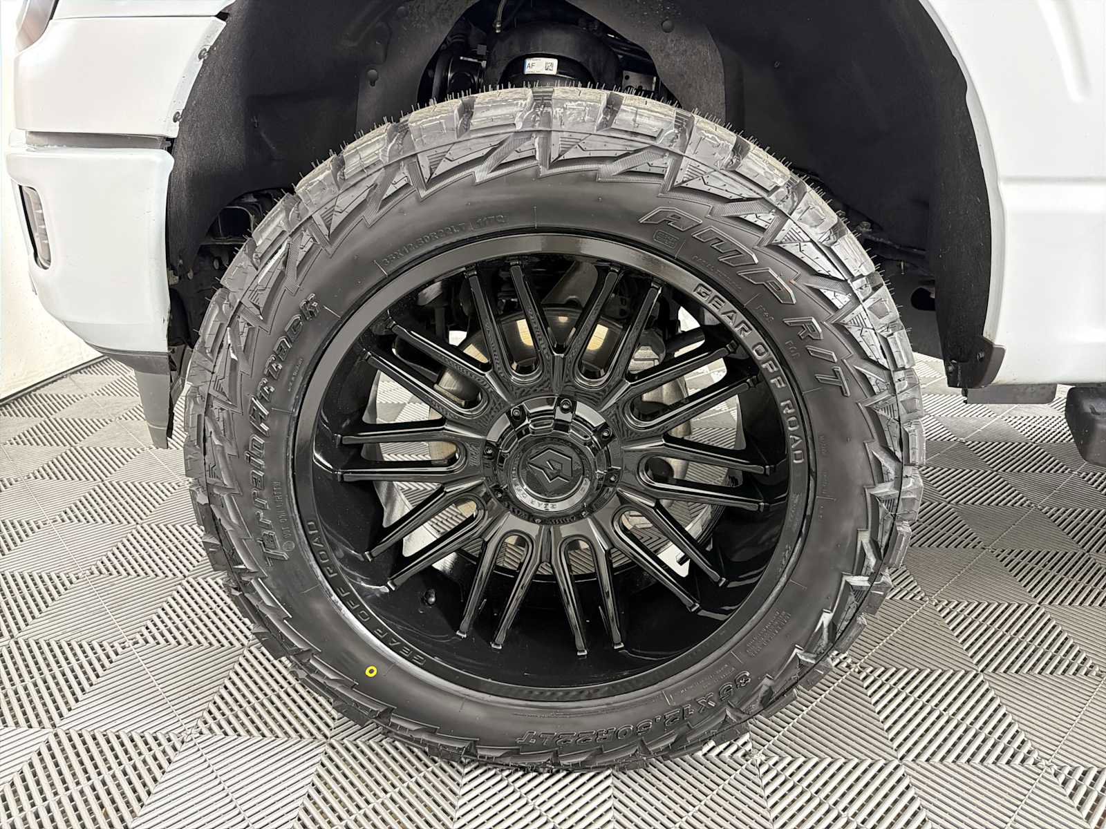 Used 2025 Ford F150 XLT w/ Equipment Group 302A MID AWD/4WD image 9