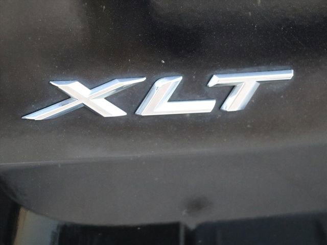 Used 2022 Ford Explorer XLT w/ Equipment Group 202A image 16