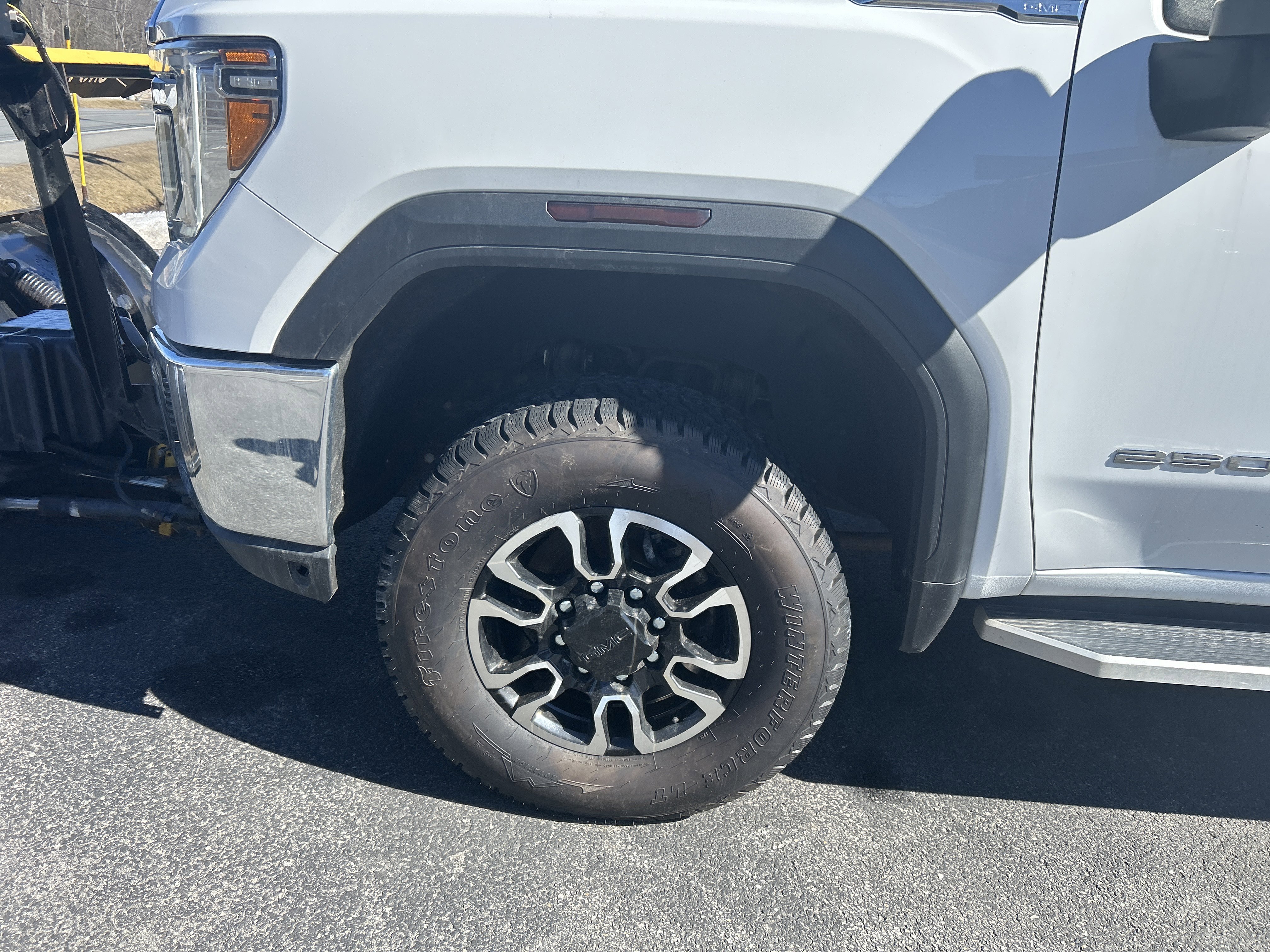 Used 2022 GMC Sierra 2500 SLE w/ SLE Convenience Package image 5