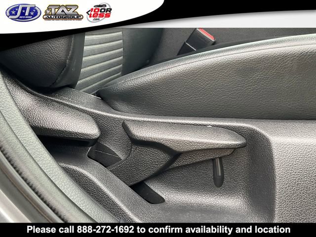 Used 2022 Toyota Camry SE image 15