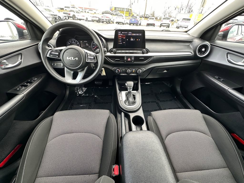 Used 2023 Kia Forte LXS w/ LXS Technology Package FWD image 21