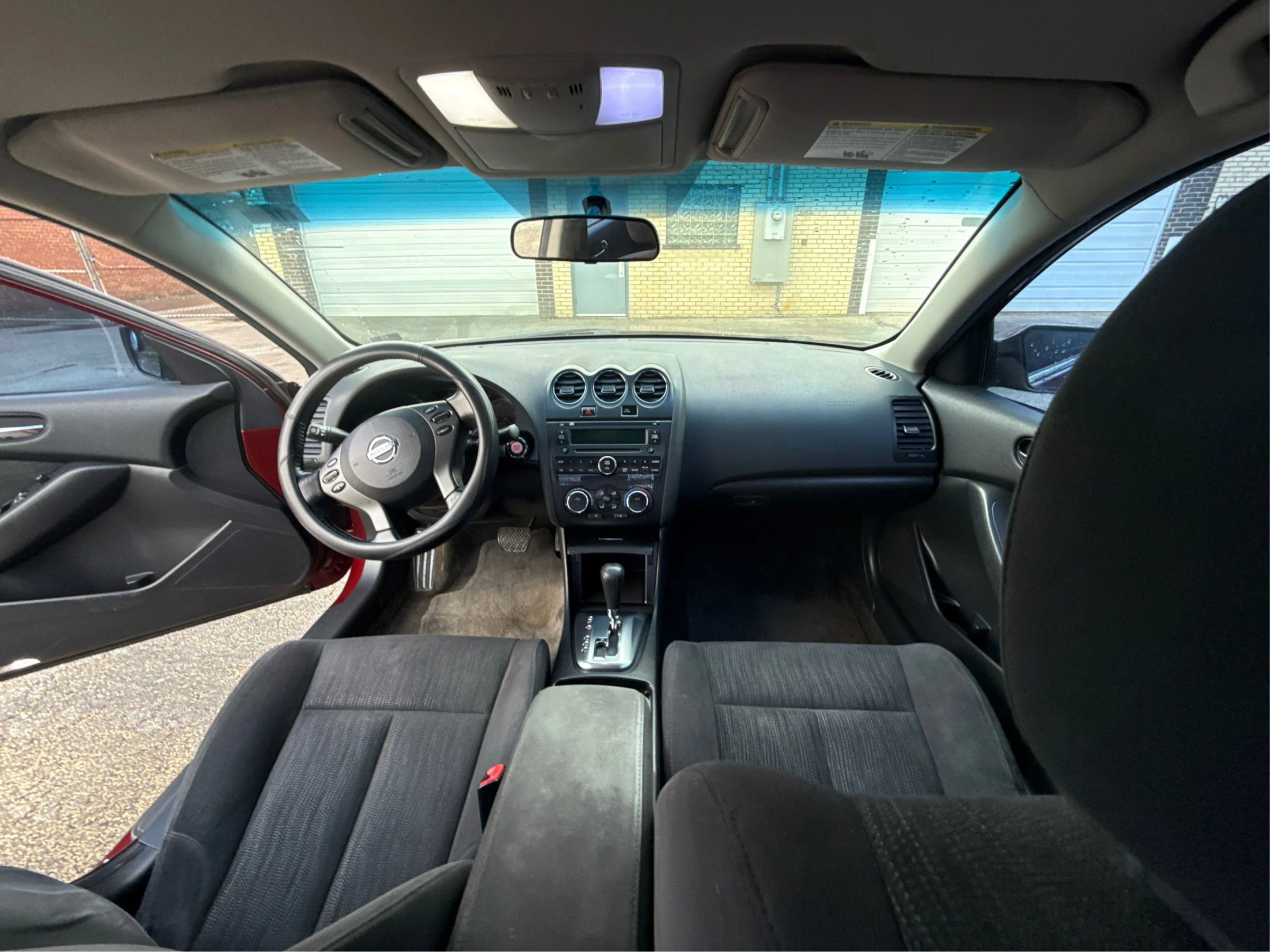 Used 2010 Nissan Altima 2.5 S w/ Convenience Pkg FWD image 23
