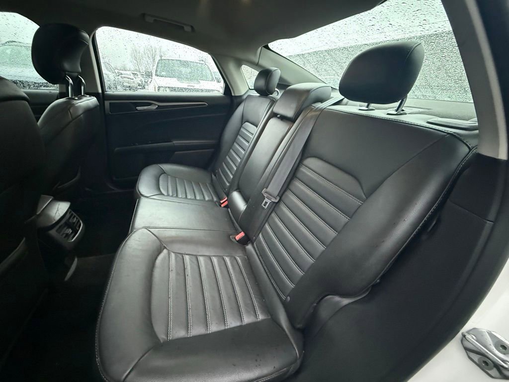 Used 2014 Ford Fusion SE w/ Equipment Group 202A image 8