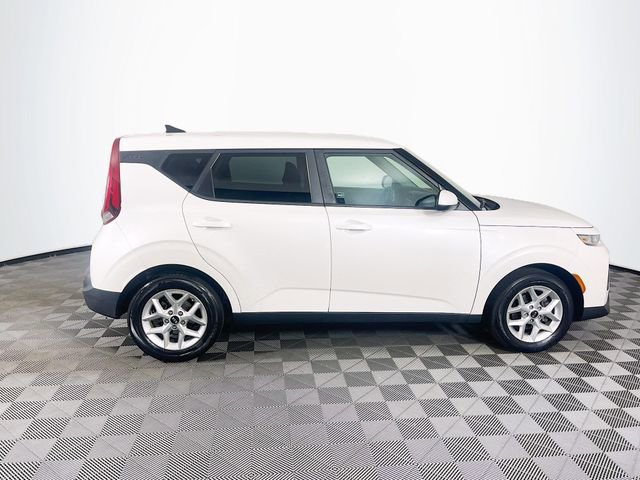 Used 2020 Kia Soul S image 9