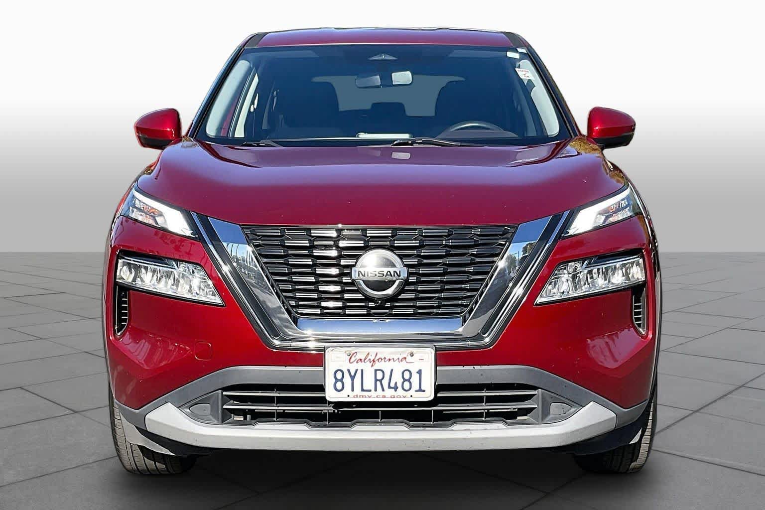 Used 2021 Nissan Rogue SV FWD image 3