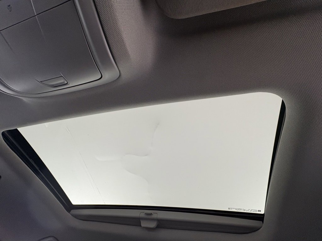 Used 2022 GMC Acadia AT4 w/ Technology Package image 37