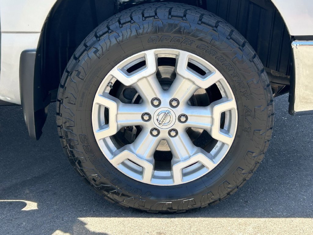 Used 2019 Nissan Titan SV w/ SV Convenience Package AWD/4WD image 8