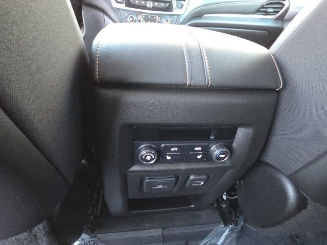 Used 2021 Chevrolet Traverse Premier w/ Redline Edition AWD/4WD image 12