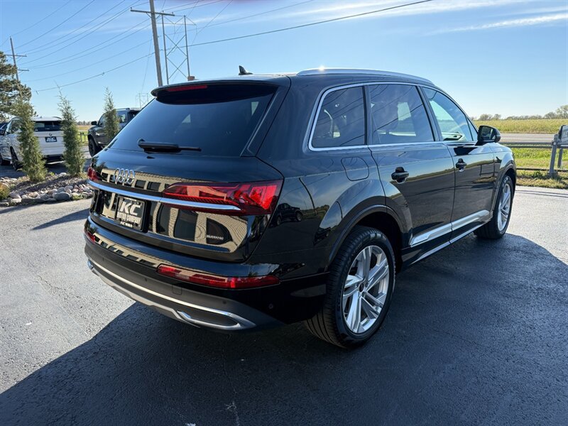 Used 2023 Audi Q7 3.0T Premium w/ Convenience Package AWD/4WD image 6