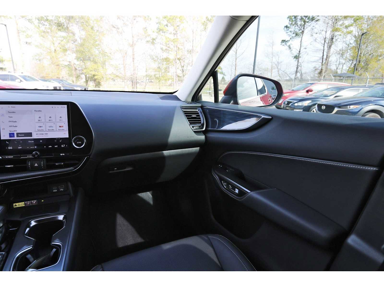 Used 2023 Lexus NX 350 AWD image 8