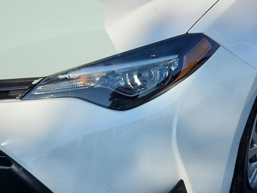 Used 2019 Toyota Corolla LE image 14