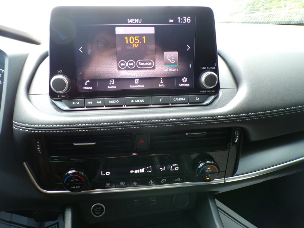 Used 2022 Nissan Rogue SV AWD/4WD image 23
