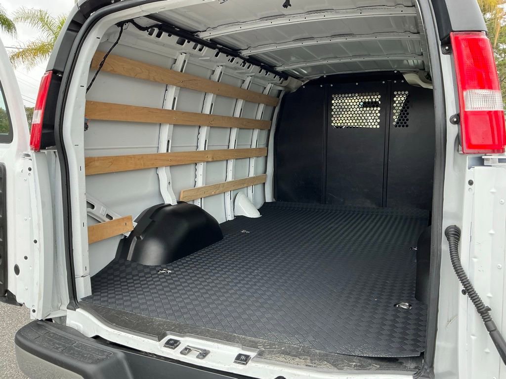Used 2024 Chevrolet Express 2500 w/ Driver Convenience Package image 22