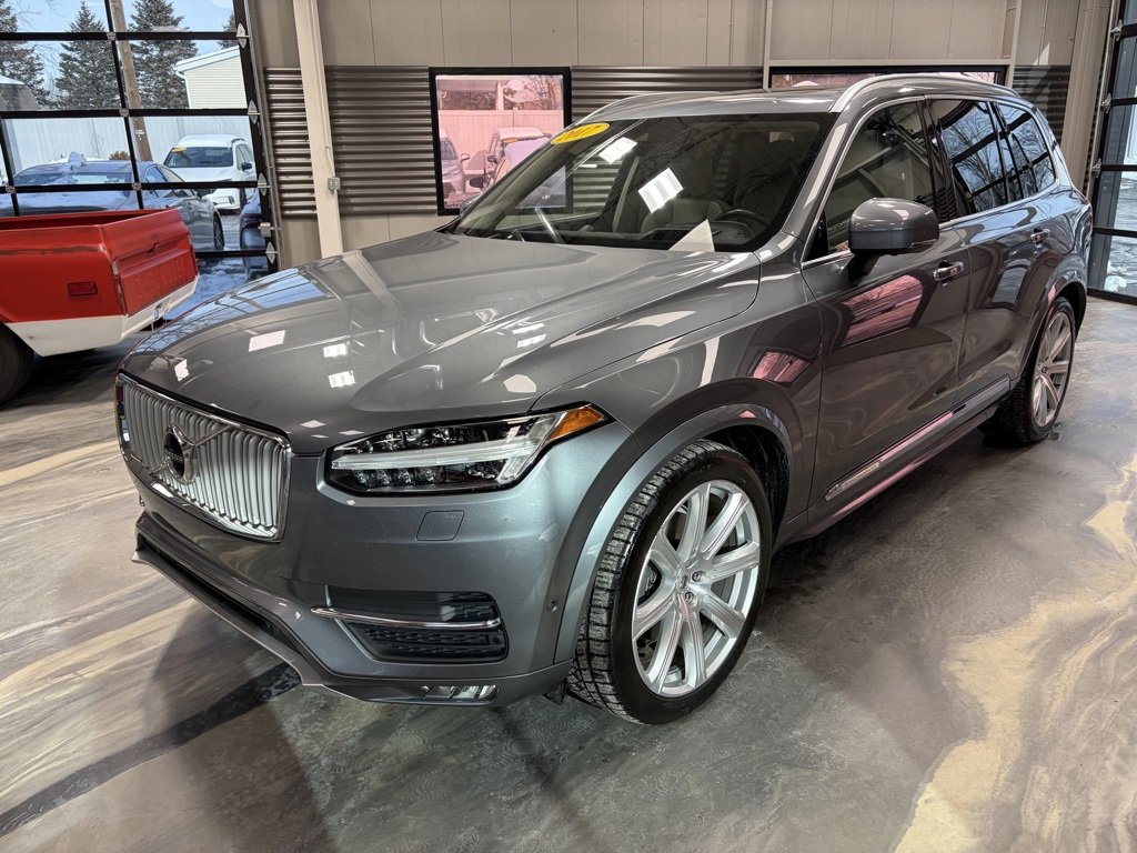 Used 2017 Volvo XC90 T6 Inscription w/ Vision Package image 4
