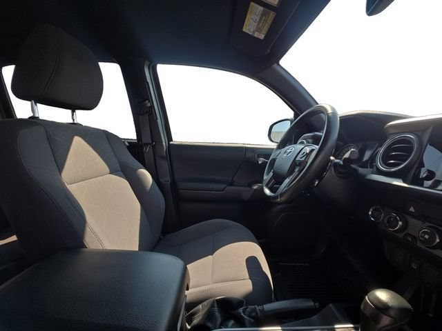 Used 2019 Toyota Tacoma TRD Sport AWD/4WD image 15