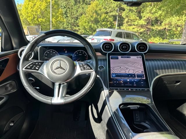 Used 2023 Mercedes-Benz GLC 300 image 11
