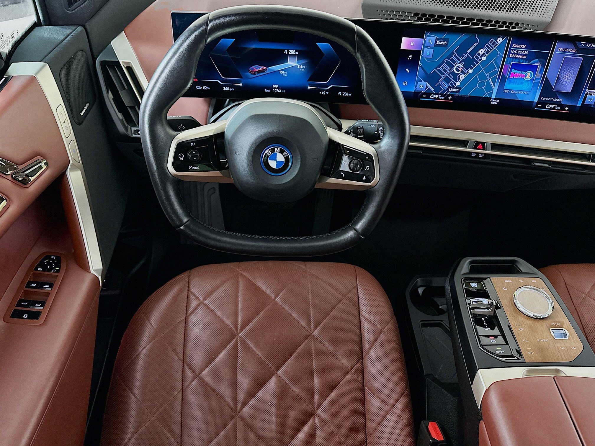 Used 2023 BMW iX xDrive50 w/ Ultimate Package 2 image 21