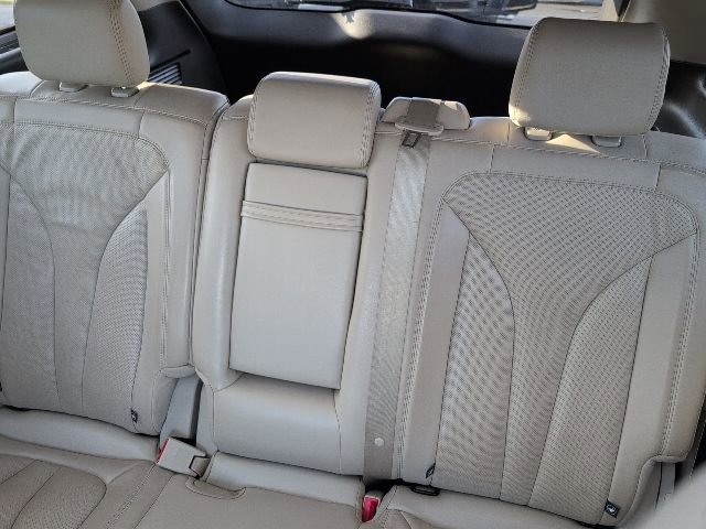 Used 2017 Lincoln MKX Reserve w/ Lincoln MKX Climate Package image 44